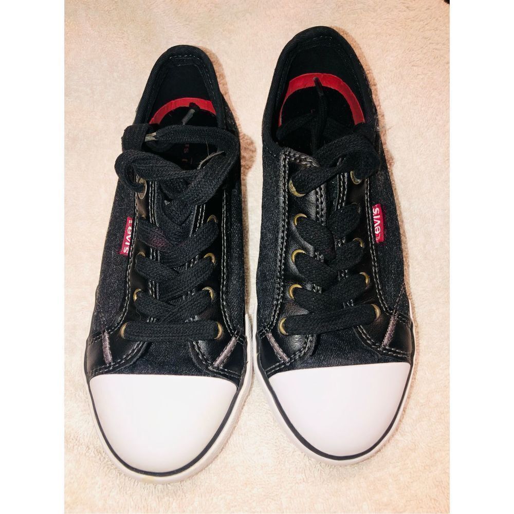 EUC Kids Size 2 Levi’s Denim Lace Up Sneakers